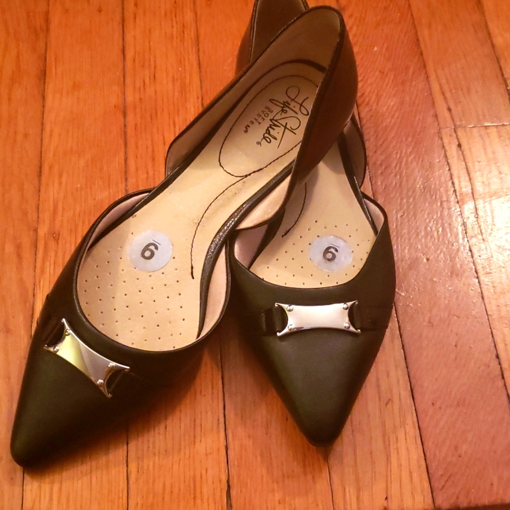 Black flats
